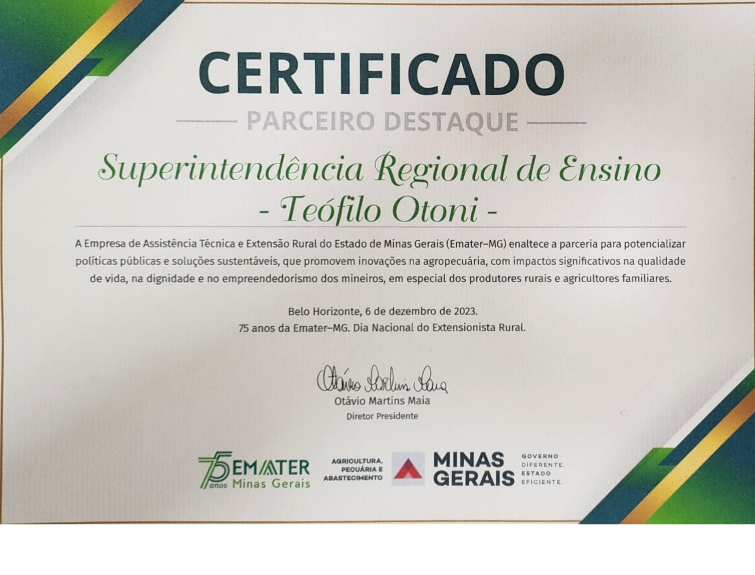 SRE TEÓFILO OTONI RECEBE CERTIFICADO DE PARCEIRO DESTAQUE